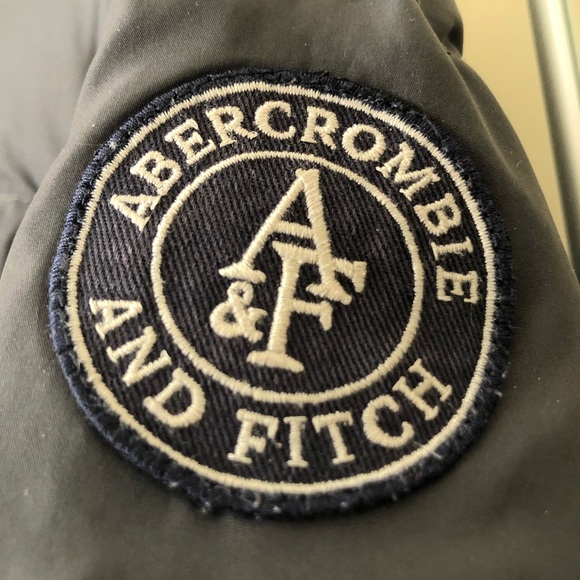 Abercrombie & Fitch Long Puffer Coat Waist Tie & Faux Fur Trim Hood Sz. L Gray - Picture 3 of 11